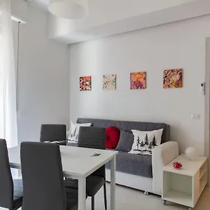 https://modern-apartment-near-ponte-vecchio.it-tuscanyhotel.com