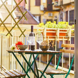 https://house-navigli-milan.it-lombardy.com